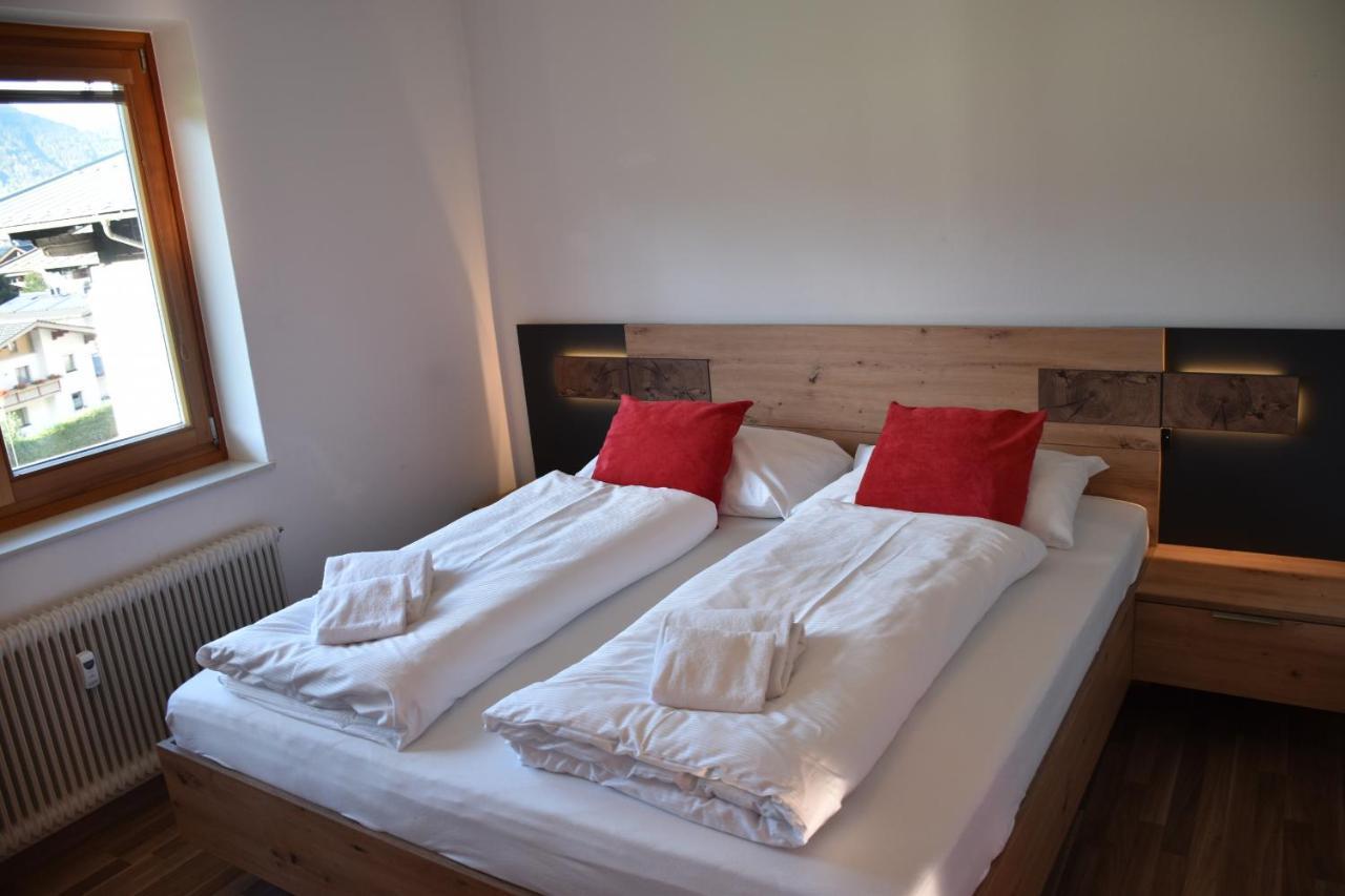 Apartement Karen Top 35 - By Four Seasons Apartments Kaprun Bagian luar foto